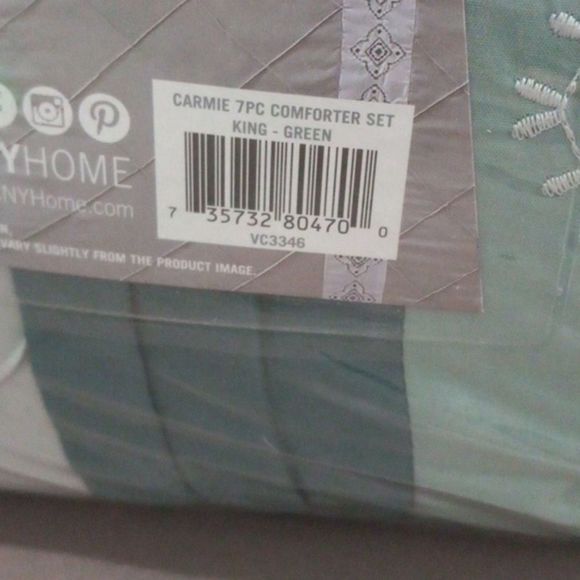 VCNY 7 Pieces king Comforter Set - Picture 6 of 6